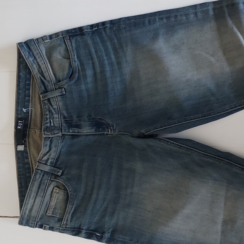 KUT Jean's size 8. Never worn. No tags.